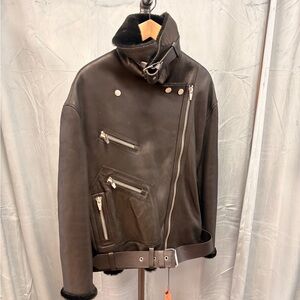 THE SHEARLING BLACK LEATHER JACKET NWT SIZE L BY THE ARRIVALS